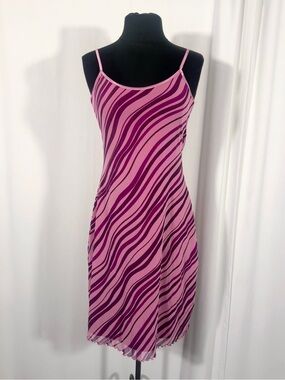 Vintage Currants Pink & Purple Wavy Print Retro Dress